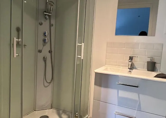 Sydney Charme Et Jardin I Sejour Pro Ou Romantique Chatellerault